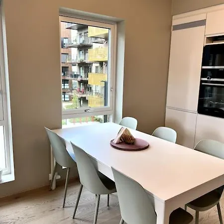 Lejlighed Modern 2 Bedroom In Center